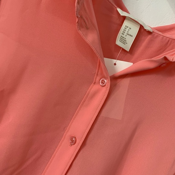 H&M Top - Picture 2 of 3